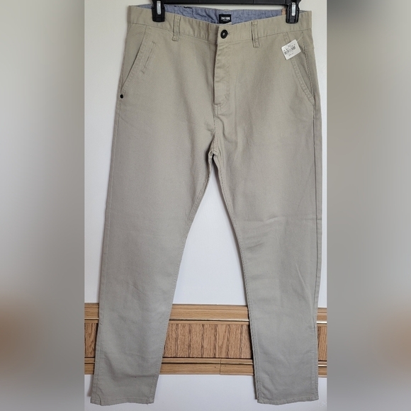 NWT Zoo York Men's Bowery II Khaki Tapered Fit Jeans Size 34 - Picture 1 of 8